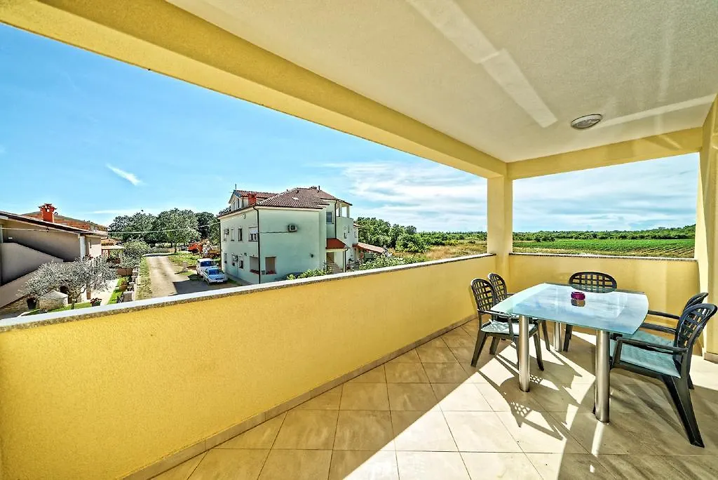 Apartment Una 2 Pula
