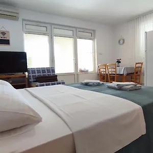 apartments-3-palms.primorje-gorskikotar.com/