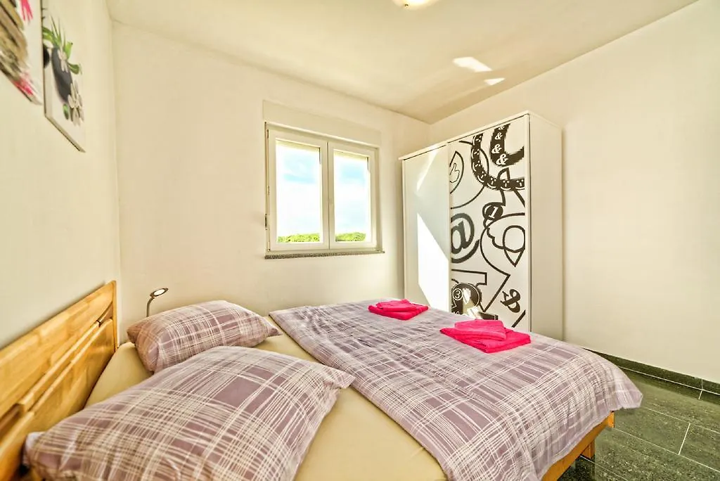 Apartment Una 2 Pola Croazia