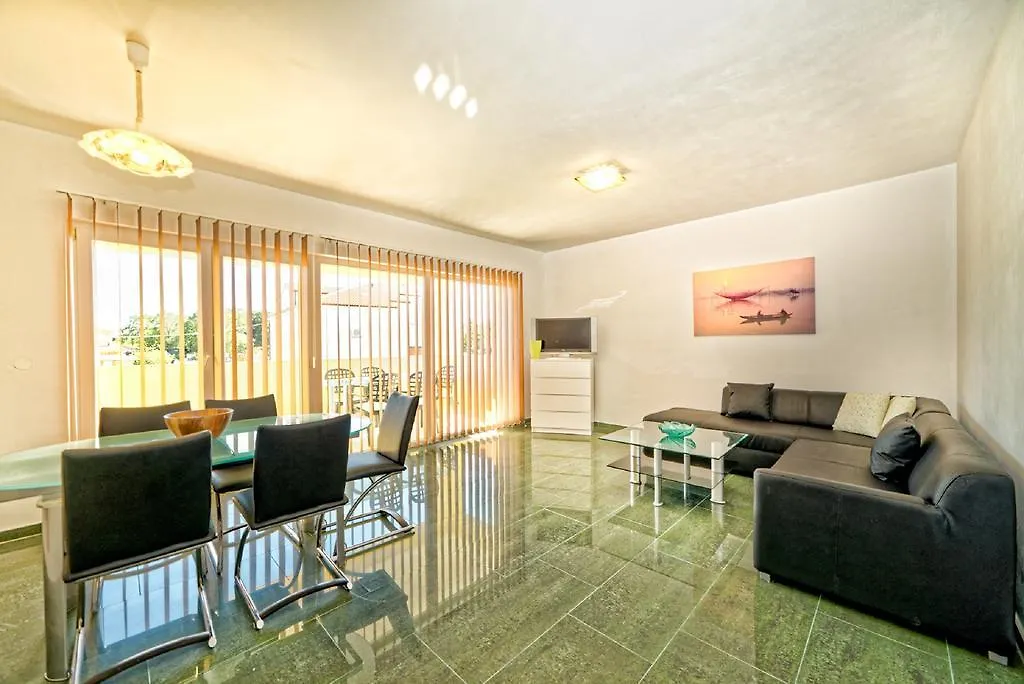 Apartment Una 2 Pola