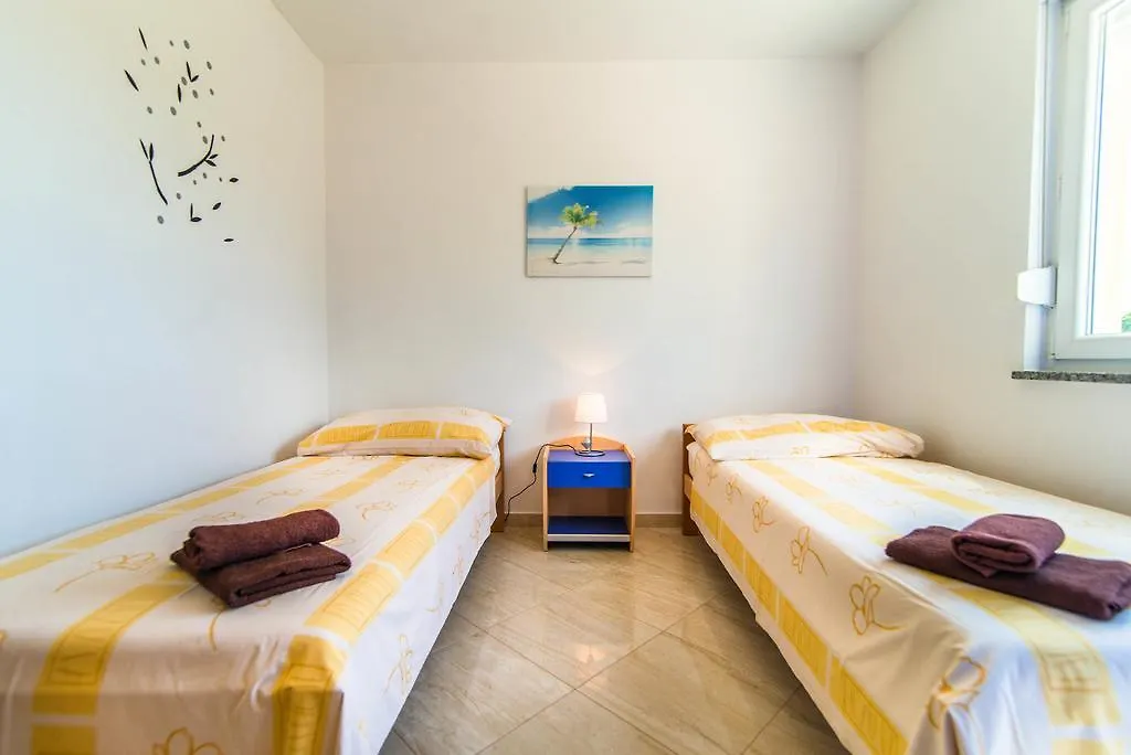 Apartment Una 2 Pola Croazia