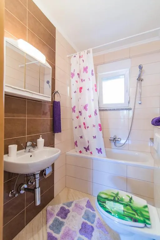 Apartment Una 2 Pola